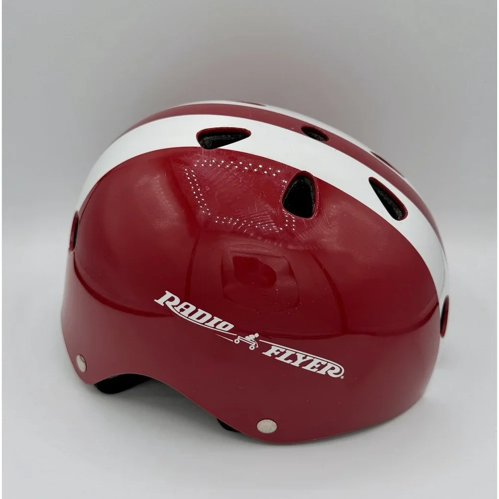 Radio Flyer Skateboarding/rollerblading Helmet Red AC100  Youth Size 48-54 cm.